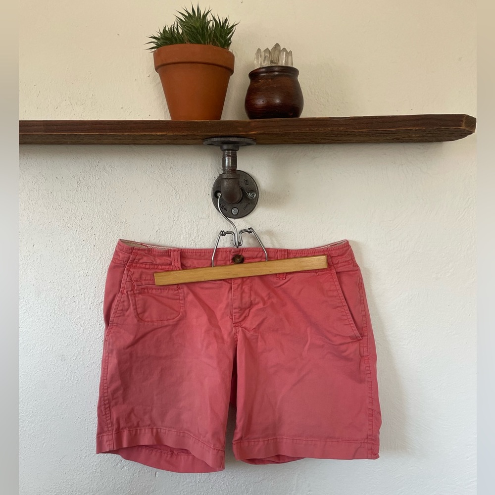 Old Navy Coral Size 6 Low Rise Shorts